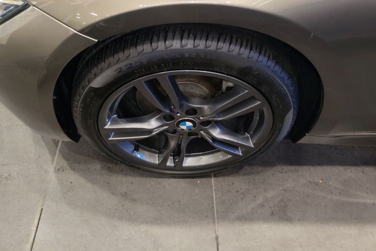 宝马3系 2018款 320i M运动套装车身外观6007