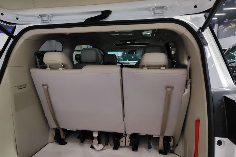 别克GL8 2022款 ES陆尊 653T 舒适型机舱底盘23