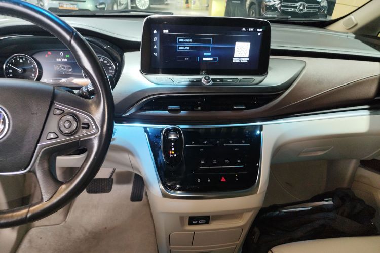 别克GL8 2022款 陆上公务舱 652T 豪华型局部细节16