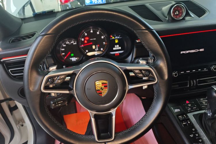 保时捷 2021款 Macan 2.0T中控内饰13