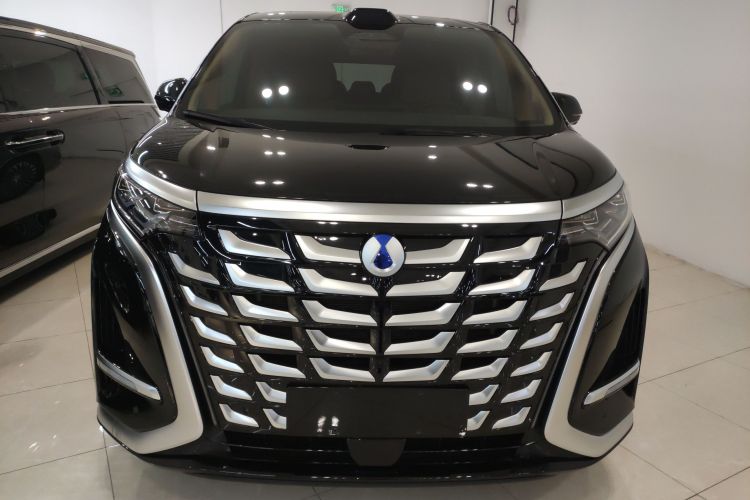 腾势D9 2025款 DM-i 智驾版 1020 四驱旗舰型车身外观6001