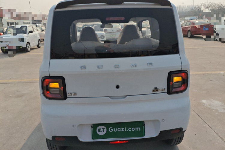 吉利银河 熊猫 2025款 210km 元气熊车身外观6