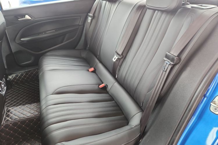 标致408 2019款 350THP 自动豪华版 国V中控内饰21