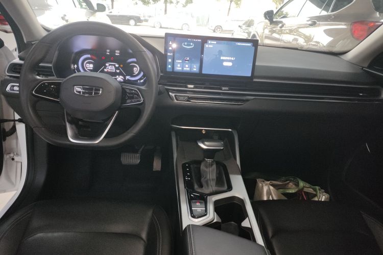 吉利汽车 帝豪 2023款 第4代冠军版 1.5L CVT豪华型中控内饰12