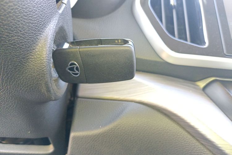 长安凯程 长安睿行M60 2023款 1.5L GDI精英型厢货2座中控内饰11