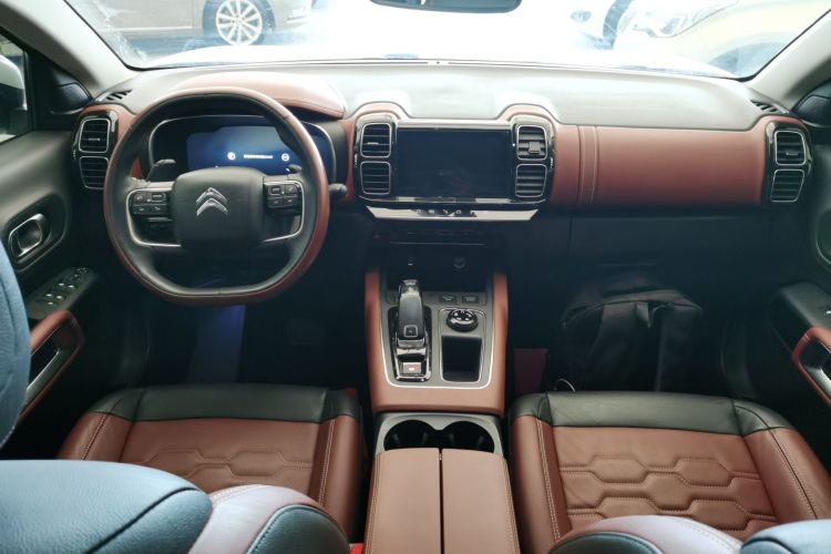 雪铁龙 天逸 C5 AIRCROSS 2017款 380THP 豪华型中控内饰12