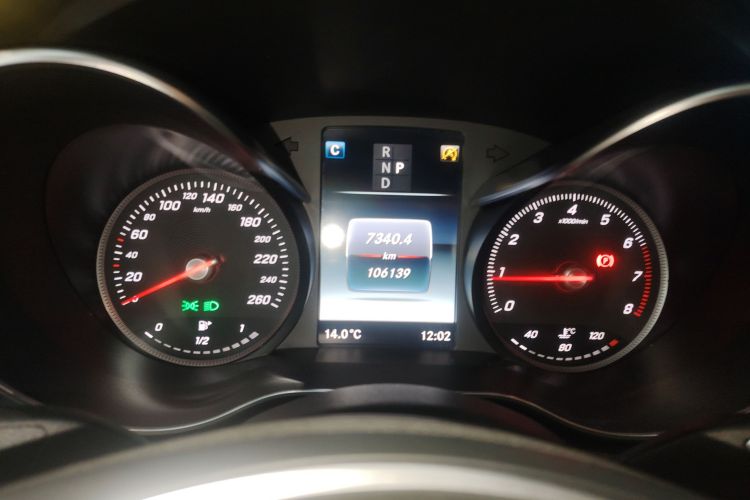 奔驰C级 2018款 C 200 L 运动版中控内饰14