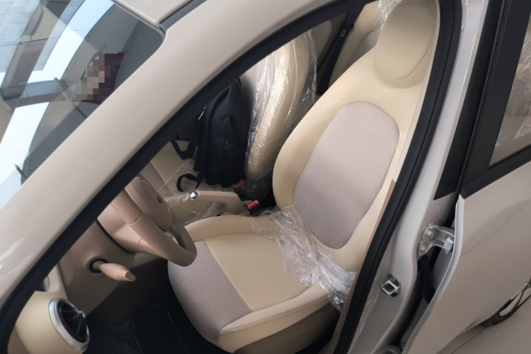 五菱汽车 宏光MINIEV 2025款 四门版 进阶款中控内饰19