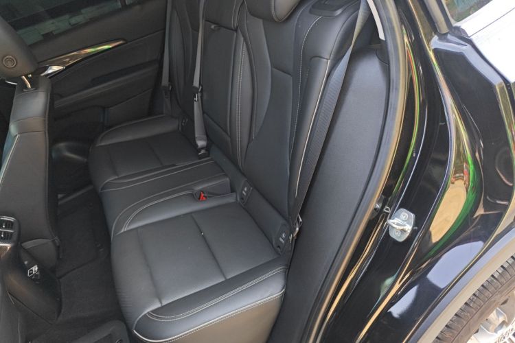 别克 2021款 昂科威Plus 652T 五座豪华型中控内饰7004