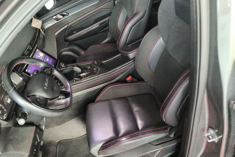 领克05 2020款 2.0TD 四驱劲Halo中控内饰19