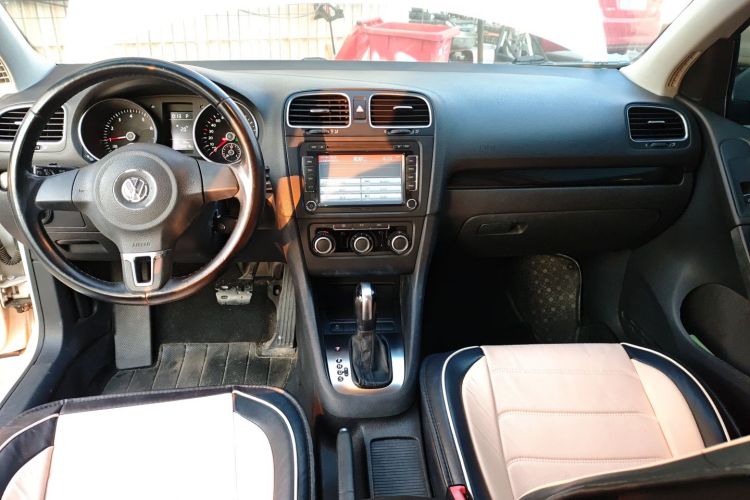 大众 高尔夫 2012款 1.6 自动舒适型中控内饰12