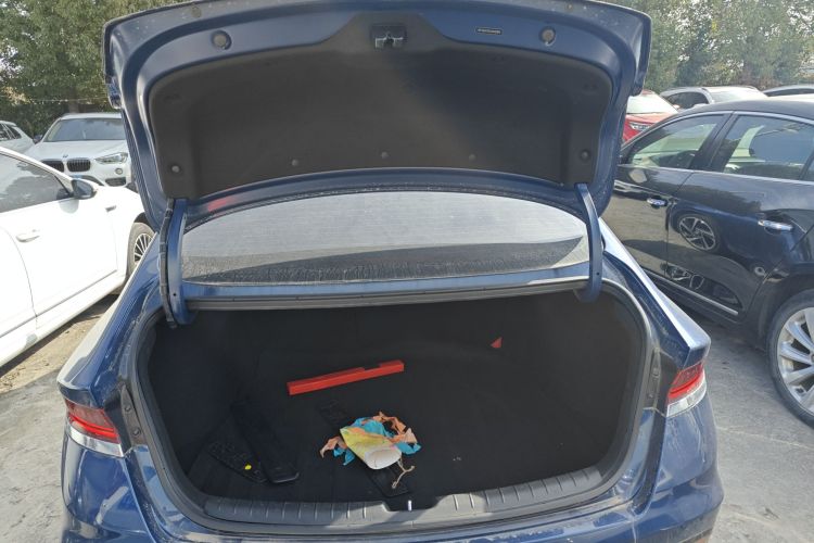 现代 菲斯塔 2019款 280TGDi 智享版 国VI机舱底盘23