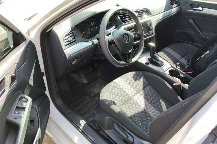 大众 凌渡 2019款 230TSI DSG风尚版 国VI中控内饰20