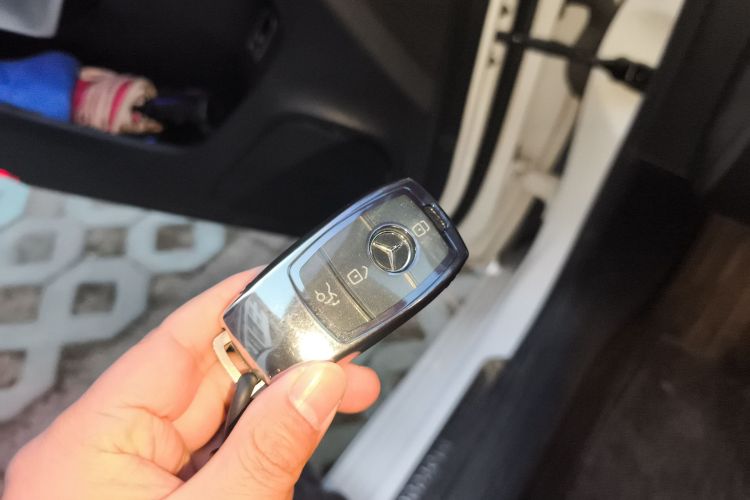 奔驰A级 2020款 A 200 L 运动轿车中控内饰11