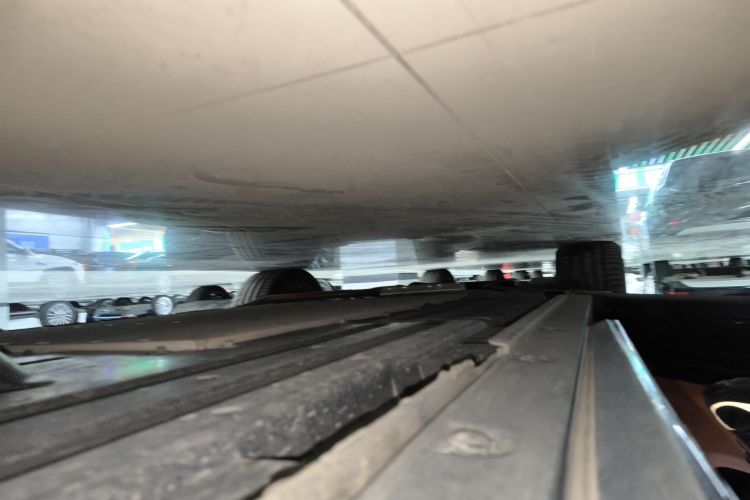 理想汽车 理想L9 2022款 Max局部细节9002