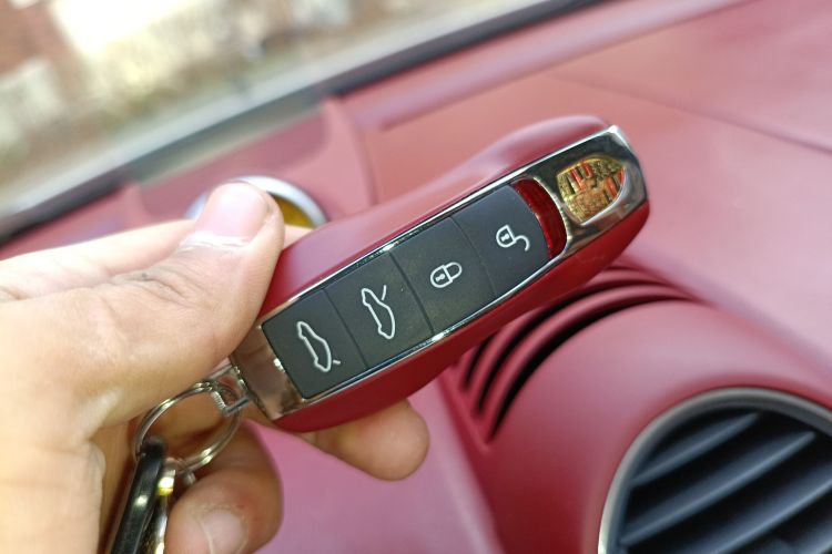 保时捷718 2016款 Cayman 2.0T中控内饰11