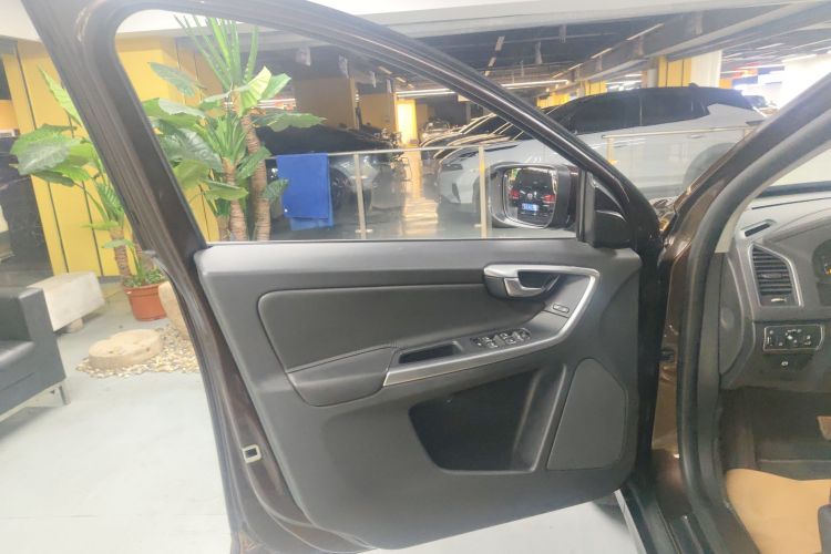 沃尔沃XC60 2017款 T5 智进升级版中控内饰7007