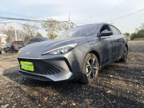 荣威i5 2024款 1.5L CVT尊荣版