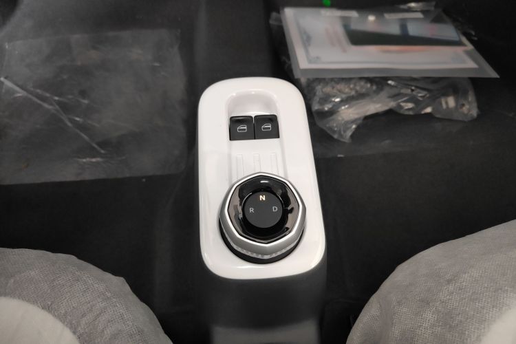 吉利银河 熊猫 2025款 210km 元气熊中控内饰18