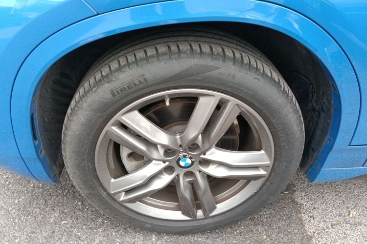 宝马X2 2023款 sDrive25i M运动曜夜版车身外观6002