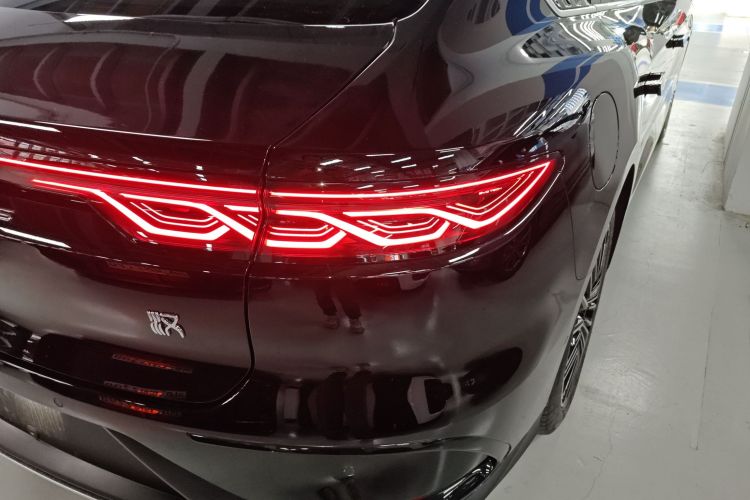 比亚迪 汉 2025款 DM-i 125KM激光雷达智驾型车身外观9