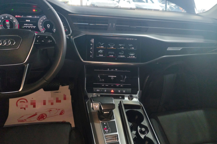 奥迪A6L 2019款 45 TFSI 臻选致雅型中控内饰16