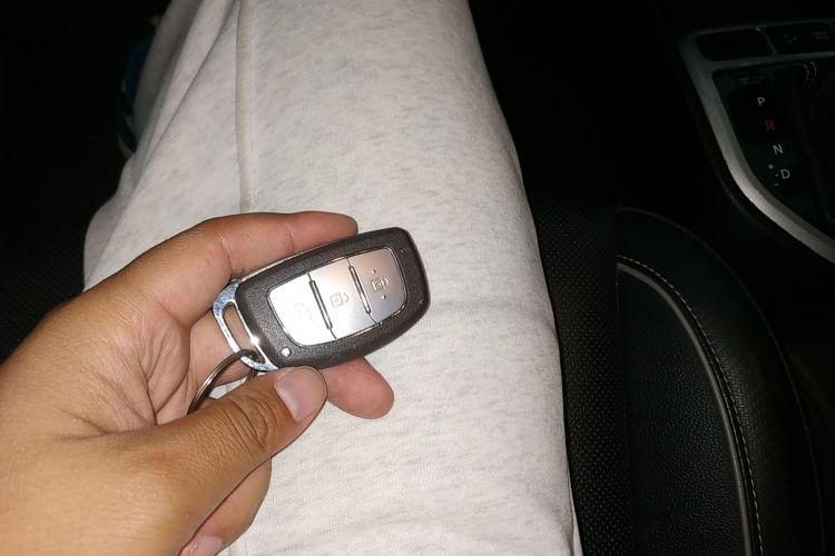 北京现代ix25 2017款 1.6L 自动智能型中控内饰11