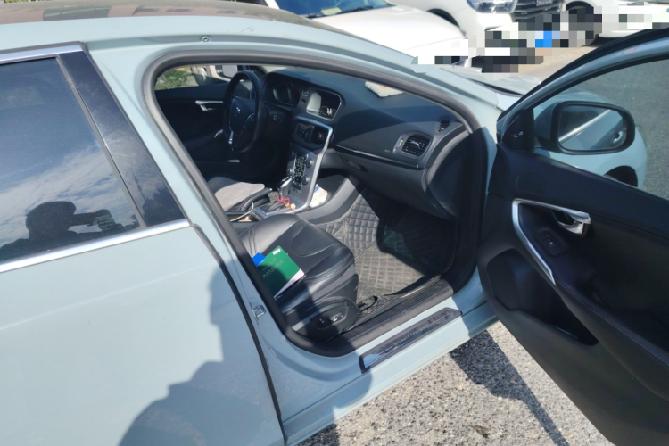 沃尔沃V40 2018款 T3 智雅版局部细节9005