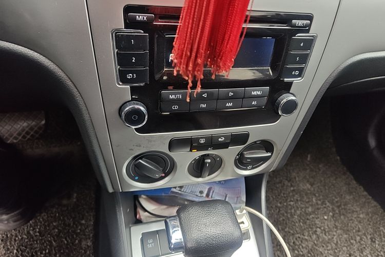 大众 朗逸 2011款 1.6L 自动品雅版局部细节16