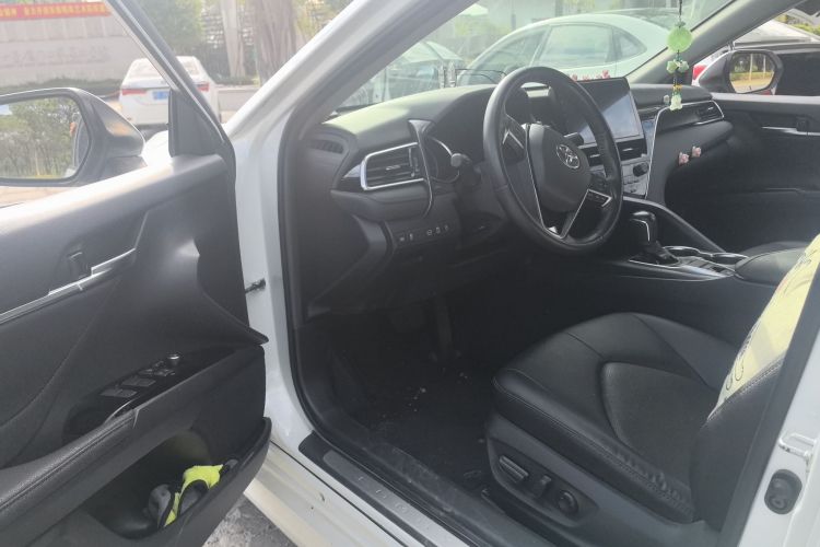 丰田 凯美瑞 2021款 2.0G 豪华版中控内饰20