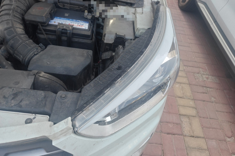 北京现代ix25 2016款 1.6T 双离合两驱智能型GLS局部细节9007