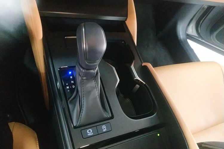 雷克萨斯ES 2025款 200 臻享版局部细节18