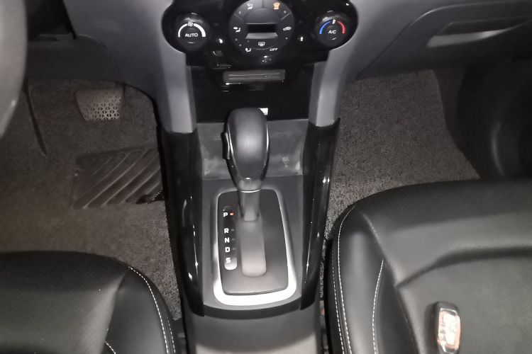 福特 翼搏 2017款 1.5L 自动尊贵型局部细节18