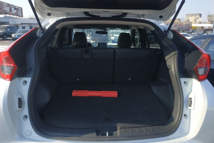 三菱 奕歌 2019款 1.5T CVT两驱梦想版 国VI机舱底盘23