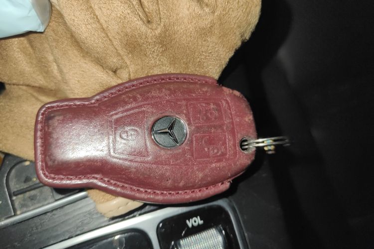 奔驰C级 2018款 C 200 L 运动版中控内饰7001