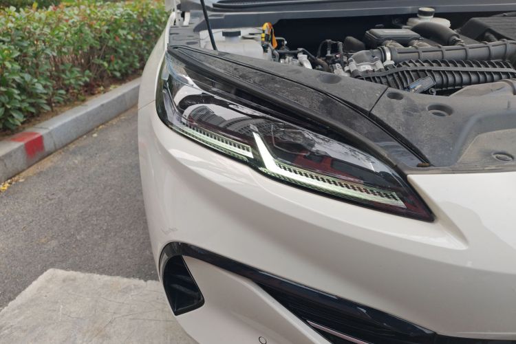 比亚迪 海豹06新能源 2024款 DM-i 80KM尊贵型车身外观8