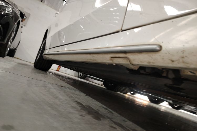 奔驰C级 2021款 C 200 L 时尚型运动版局部细节9001