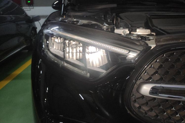 奔驰GLC 2023款 GLC 260 L 4MATIC 豪华型 5座车身外观6006