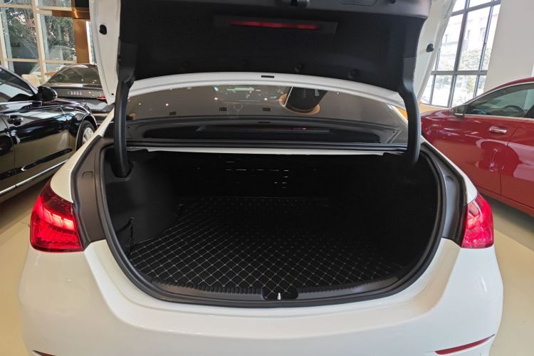奔驰C级 2025款 C 260 L 运动版机舱底盘23