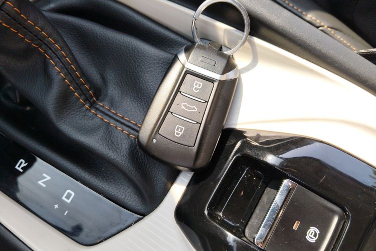 东风风神 奕炫 2023款 1.5L 自动荣耀版中控内饰11