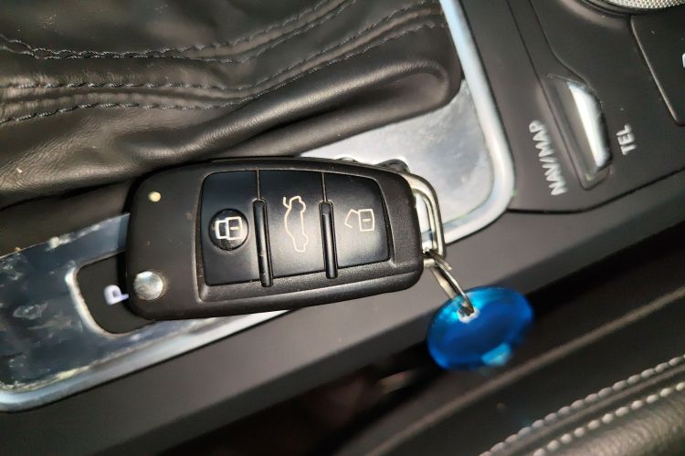 奥迪Q2L 2020款 35 TFSI 时尚动感型中控内饰11