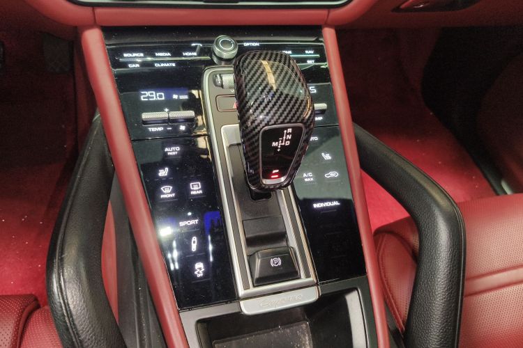 保时捷 2019款 Cayenne 3.0T中控内饰18