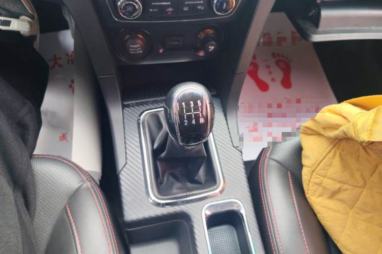 吉利汽车 远景 2016款 1.5L 手动幸福版中控内饰18