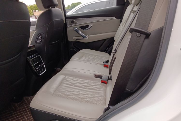 捷途X70 2023款 诸葛 2.0T DCT卧龙 7座中控内饰7004