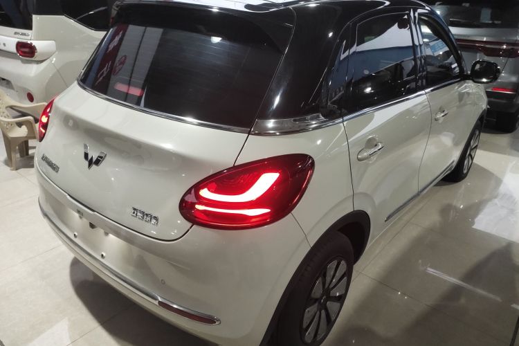 五菱汽车 五菱缤果 2023款 333km 灵犀互联款车身外观6005