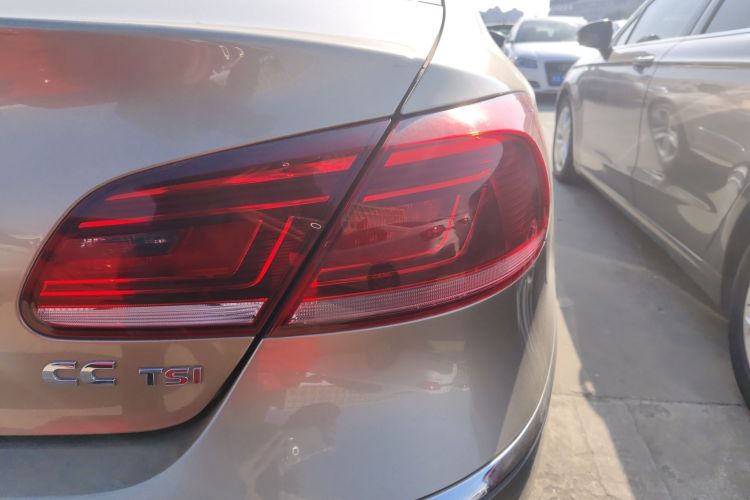 一汽-大众CC 2015款 1.8TSI 尊贵型车身外观9