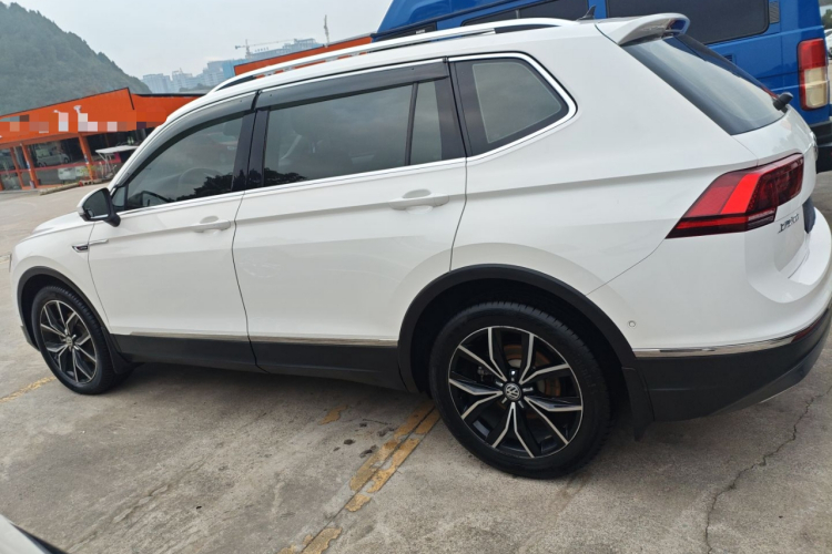 大众 途观L 2017款 380TSI 自动四驱旗舰版车身外观6003