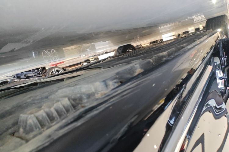 宝马7系 2019款 改款 730Li M运动套装局部细节9002