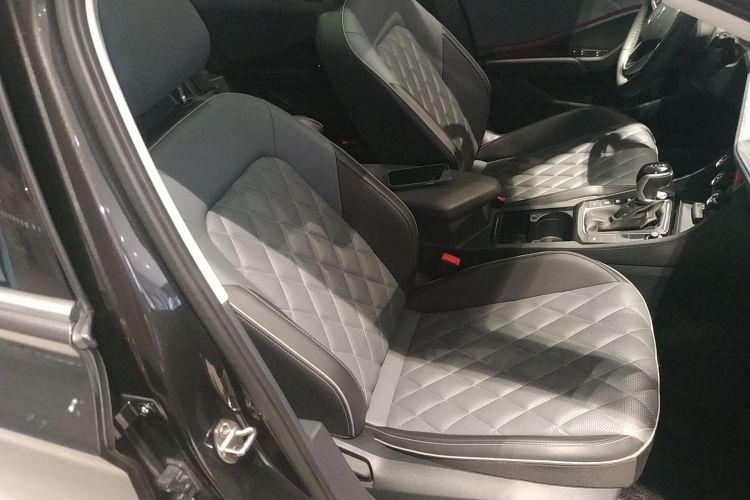 大众 速腾 2024款 300TSI DSG超越版局部细节41