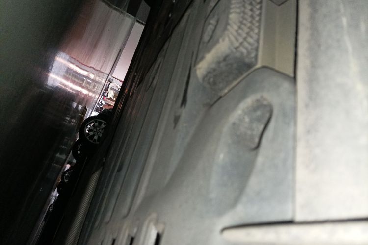 沃尔沃XC60新能源 2019款 T8 E驱混动 智雅运动版 国VI局部细节9003